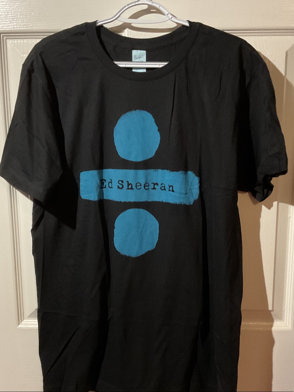 Ed Sheeran Black Short-Sleeve Graphic Tee with Blue Motif